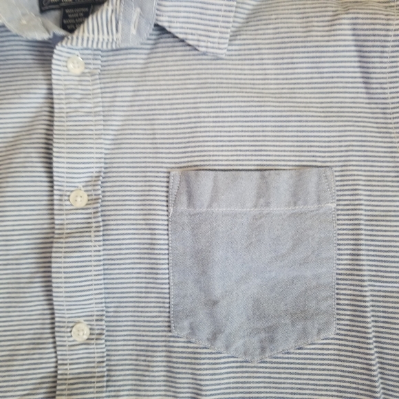 Mens Stripe Casual Collar Button Down Shirt - Picture 2 of 4
